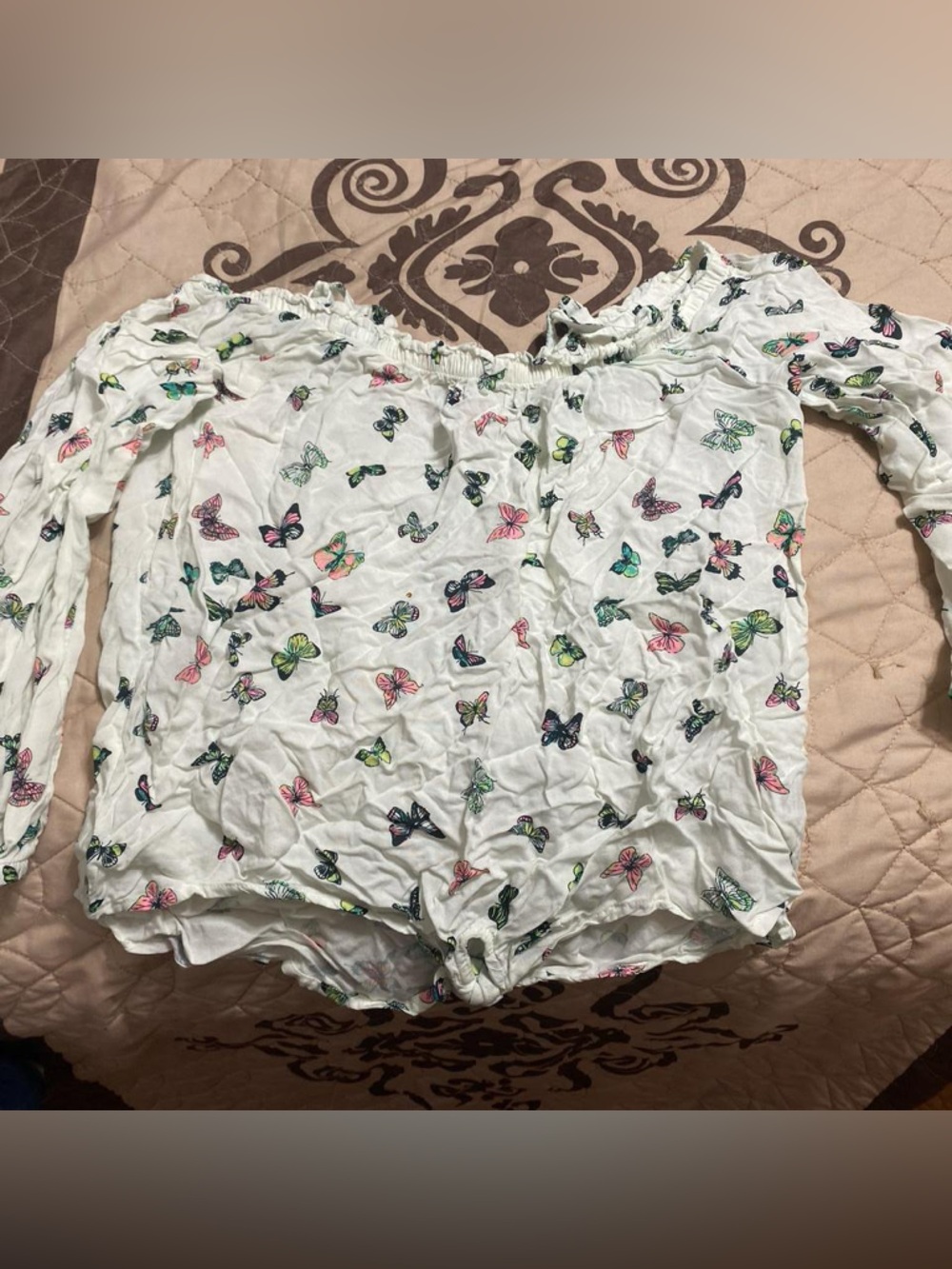 Kohl's White Off-Shoulder Top with Multicolor Butterfly Print